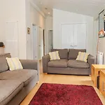 Garuda Semesterbostad *